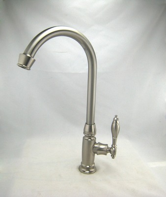 单冷厨房水龙头 双环造型拉丝工艺，优艾迪水暖的品质之选